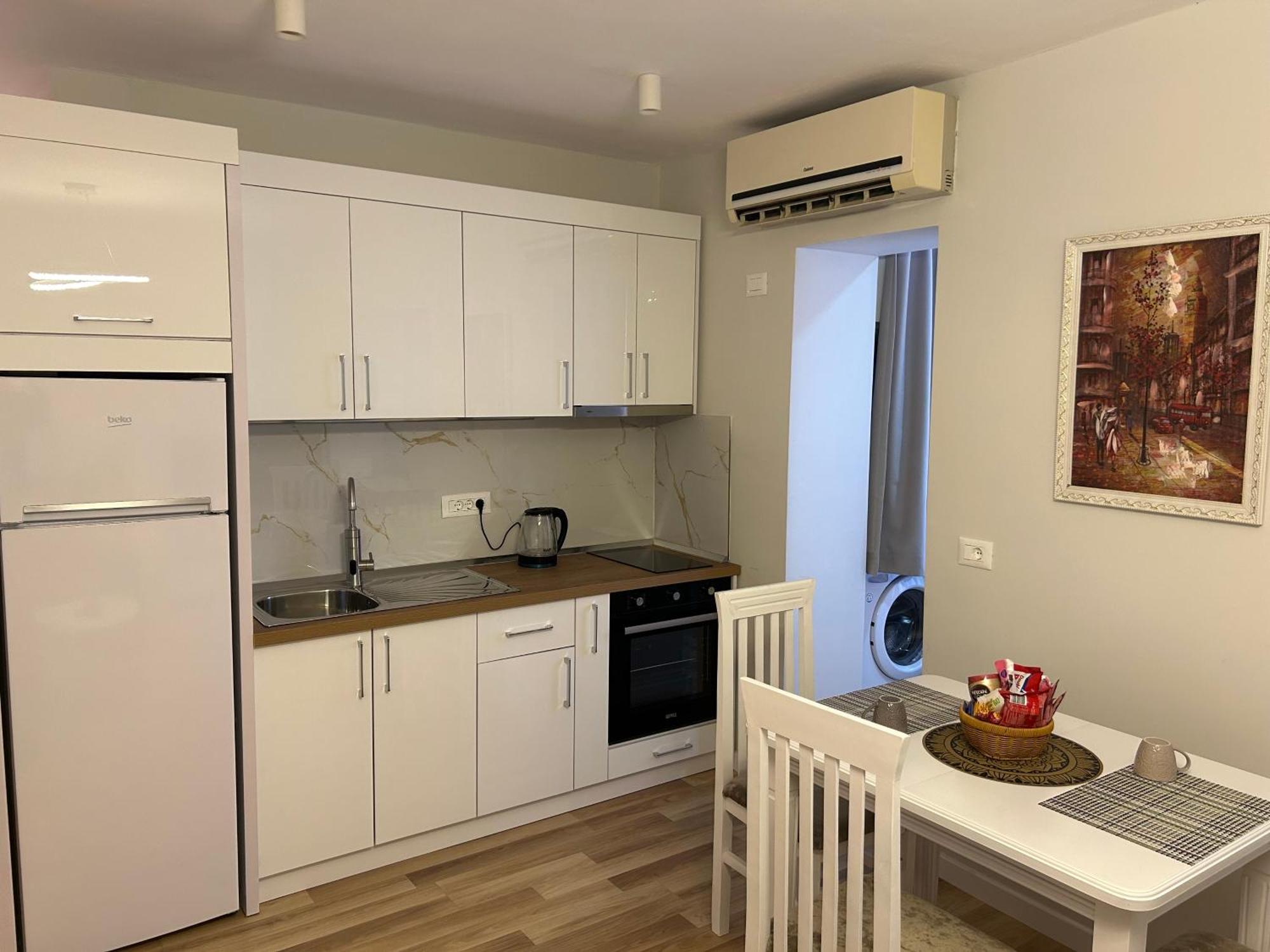 Skanderbeg Apartament Lägenhet Tirana Exteriör bild
